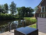 Terrasse - Hello Holidays: Sonnenglut | Seeterrasse | Sauna | Park - Top-Hundeurlaub