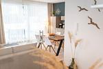 Wohnzimmer - Hello Holidays: Sturmfrei | Terrasse | Sauna | Park - Top-Hundeurlaub