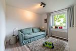 Das zweite Wohnzimmer verfügt über ein Schlafsofa. - Haus am Park - Top-Hundeurlaub