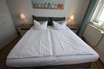 Schlafzimmer - FeWo 14: Balkon, Sauna, Schwimmbad - Top-Hundeurlaub