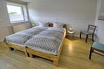 Schlafzimmer 1 mit zwei Einzelbetten - fewo1846 - Landliebe - Top-Hundeurlaub
