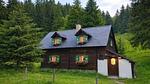 Außenseite Ferienhaus [Sommer] - Ferienhaus für 7 Personen (60 m²) - Top-Hundeurlaub