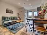 Wohnbereich - Country Lodge - Stall - Top-Hundeurlaub