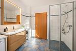 Badezimmer - Ferienhaus am Wolgastsee I - Top-Hundeurlaub