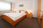 Schlafzimmer - Bernstein Mare-Comfort Wohnung 5 - Top-Hundeurlaub