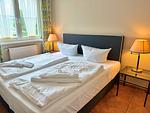 Schlafzimmer - Ferienwohnung Max - Urlaub in ruhiger Lage mit Hund - Top-Hundeurlaub