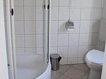 Badezimmer - Ferienwohnung Karger - ländlich gelegen im Ort Sagard - Top-Hundeurlaub