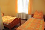Schlafzimmer - Ferienwohnung Karger - ländlich gelegen im Ort Sagard - Top-Hundeurlaub