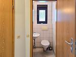 Gäste-WC - FeWo Ostseeglück im Jasmund-Paradies mit Terrasse und haustierfreundlich - Top-Hundeurlaub