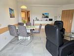 Wohnzimmer - FeWo Ostseeglück im Jasmund-Paradies mit Terrasse und haustierfreundlich - Top-Hundeurlaub