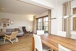 Wohnzimmer - Haus: Terrasse, Garten - Top-Hundeurlaub