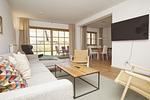 Wohnzimmer - Haus: Terrasse, Garten - Top-Hundeurlaub