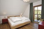 Schlafzimmer - Haus: Terrasse, Garten - Top-Hundeurlaub