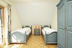 Schlafzimmer - Haus: Terrasse, Garten, Sauna - Top-Hundeurlaub
