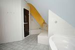 Badezimmer - Haus: Terrasse, Garten, Sauna - Top-Hundeurlaub