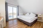 Schlafzimmer - * Ferienwohnung am Yachthafen * optional mit Bootsliegeplatz im Haus 7 (7/A 8) - Top-Hundeurlaub