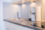 Küche / Küchenzeile - Ein-Zimmer-Apartment 51/16 - Top-Hundeurlaub