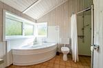 Badezimmer mit WC und Dusche - Ferienhaus 11 - Top-Hundeurlaub