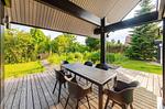 Ferienhaus HUF-Haus in Waren (Müritz) Blick auf die überdachte Terasse - HUF-Haus - Top-Hundeurlaub