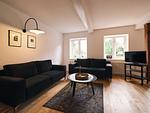 Wohnzimmer mit Smart-TV - Ferienhaus Reethus Koppelkiek - Top-Hundeurlaub