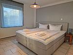 Schlafzimmer - Ferienwohnung Ostseeheim - 1. Reihe mit Meerblick - Top-Hundeurlaub