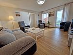 Wohnzimmer - Ferienwohnung Ostseeheim - 1. Reihe mit Meerblick - Top-Hundeurlaub
