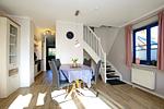 Wohnzimmer mit Esstisch - Wohnung 14-5 - Top-Hundeurlaub