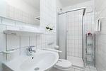 Badezimmer mit Dusche und WC - Wohnung 39 - Top-Hundeurlaub