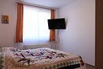TV im Schlafzimmer - Wohnung 029 - Top-Hundeurlaub