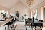 Hochwertige moderne Küche im ökologischen Ferienhaus CIRCUITUS Schweden - CIRCUITUS - Top-Hundeurlaub