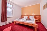 Bett - Wellengang - Top-Hundeurlaub