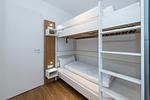 Schlafzimmer mit Etagenbett - Deichhäuser Anna Küste 8-20 - Top-Hundeurlaub