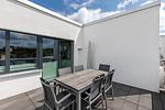 Dachterrasse mit Zugang zum Wohn-/Essbereich - Aparthotel Ostseeallee 3-28 - Top-Hundeurlaub