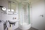 Badezimmer - Ferienhaus "Cora " Rotersand 10 - Top-Hundeurlaub