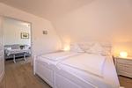 Schlafzimmer - Haus Möhlmann Whg. 1 - Top-Hundeurlaub