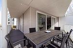 Terrasse mit Sitzgelegenheit - Dünenvilla 10 Wohnung 02 - Top-Hundeurlaub