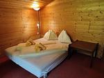 Schlafsofa mit Fernseher - Huberhof 8 by Alpenidyll Apartments - Top-Hundeurlaub
