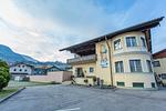 Hauptansicht Gebäude im Sommer - City Life 7 by Alpenidyll Apartments - Top-Hundeurlaub