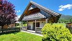 Hauptansicht Gebäude im Sommer - Stodertraum 5 "Schlüsselblume" by Alpenidyll Apartments - Top-Hundeurlaub
