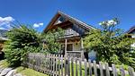 Hauptansicht Gebäude im Sommer - Stodertraum 6 "Glockenblume" by Alpenidyll Apartments - Top-Hundeurlaub