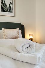 Gratis mit Bettwäsche-Paket - Bezogenes Bett für Sie! - Romantische Ferienwohnung am Hafen mit gratis Bettwäsche-Paket und Terrasse - Top-Hundeurlaub