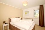 Schlafzimmer - FeWo10-1: strandnah,Terrasse,Sauna,Pool - Top-Hundeurlaub