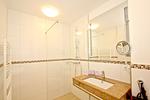 Badezimmer - FeWo10-2: strandnah,Terrasse,Sauna,Pool - Top-Hundeurlaub