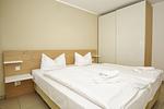 Schlafzimmer - FeWo30-7: strandnah,Balkon,Sauna,Pool - Top-Hundeurlaub