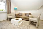 Wohnzimmer - FeWo30-8: strandnah,Balkon,Sauna,Pool - Top-Hundeurlaub