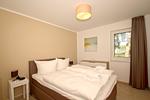 Schlafzimmer - FeWo14-1: strandnah,Terrasse,Sauna,Pool - Top-Hundeurlaub