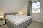 Schlafzimmer - FeWo12-8: strandnah,Balkon,Sauna,Pool - Top-Hundeurlaub