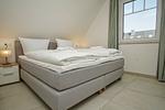 Schlafzimmer - FeWo15-8: strandnah,Balkon,Sauna,Pool - Top-Hundeurlaub