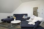 Wohnzimmer - FeWo Julius: Balkon - Top-Hundeurlaub