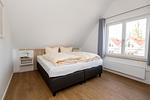 Schlafzimmer - Panorama-Maisonette am Yachthafen (Haus 6,Nr.43) Parkplatz direkt am Haus - Top-Hundeurlaub